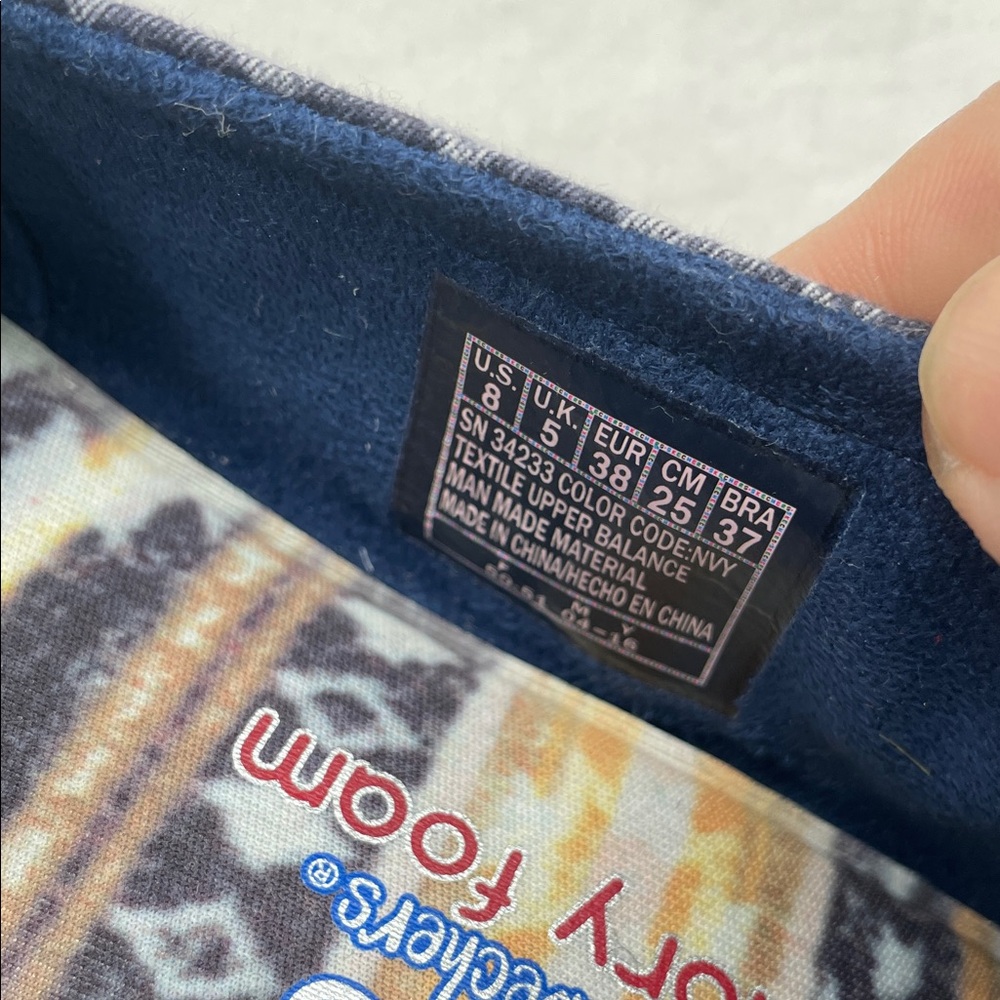 Like New! BOBS from Skechers Slip-On Flats with Arch Pillow & Memory Foam. 8W. - Picture 5 of 10